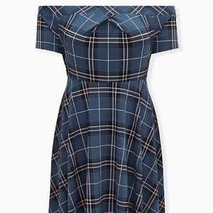 Torrid size 2 plaid off shoulder skater dress NWT